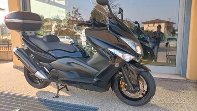 BELLE YAMAHA TMAX 500