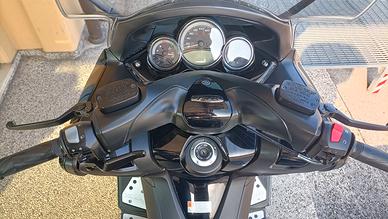 BELLE YAMAHA TMAX 500