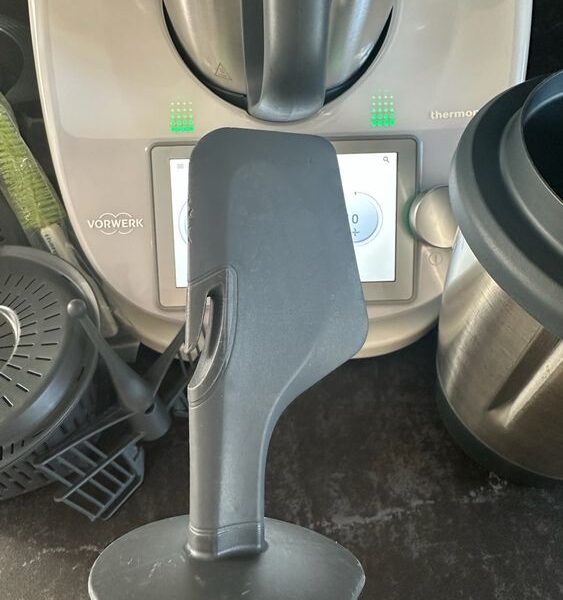Thermomix TM6 avec de nombreux accessoires